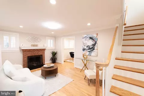 4513 45th St NW, Washington, DC 20016