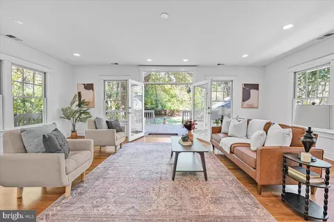 4937 Brandywine St NW, Washington, DC 20016