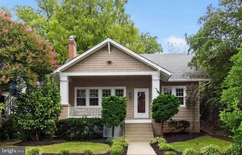 5241 42nd St NW, Washington, DC 20015