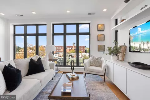 1345 K St SE #401, Washington, DC 20003 photo 4