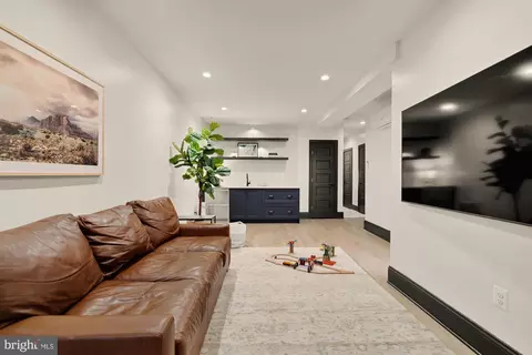 Other - 951 14th St SE, Washington, DC 20003 photo 8 of 10