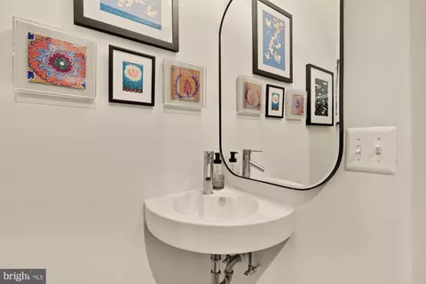 Bath - 951 14th St SE, Washington, DC 20003 photo 1 of 7
