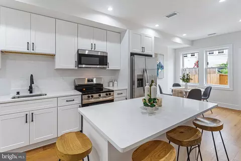 1107 Queen St NE UNIT 2, Washington, DC 20002 photo 1