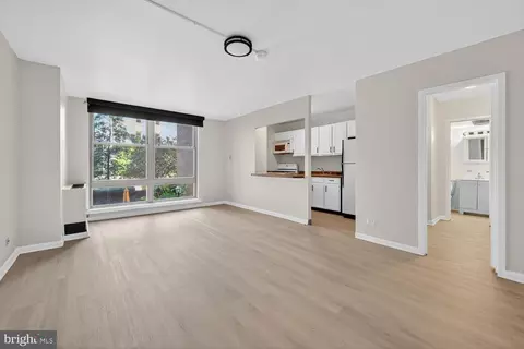 1260 NW 21st St NW #210, Washington, DC 20036