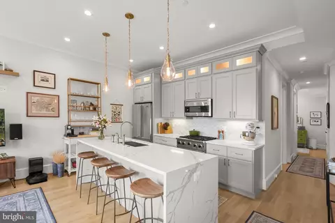 408 M St NW #3, Washington, DC 20001 photo 1