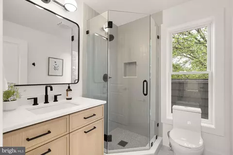 1325 Orren St NE #D, Washington, DC 20002 photo 29