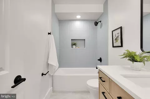 1325 Orren St NE #D, Washington, DC 20002 photo 17