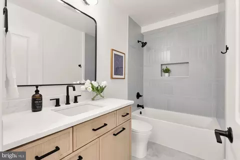 Bath - 1325 Orren St NE #2, Washington, DC 20002 photo 1 of 3