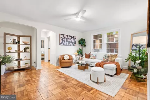 2803 Cortland Pl NW #206, Washington, DC 20008