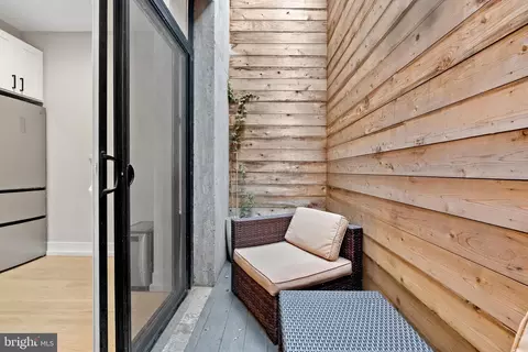 Exterior - 1016 17th Pl NE #7, Washington, DC 20002 photo 2 of 6