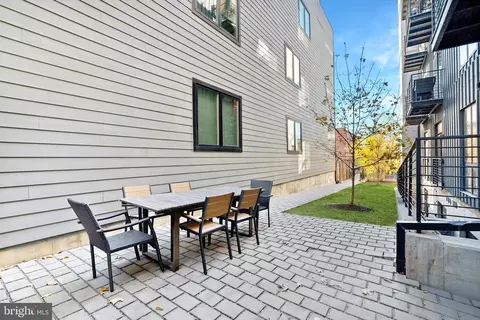 Exterior - 1016 17th Pl NE #7, Washington, DC 20002 photo 4 of 6