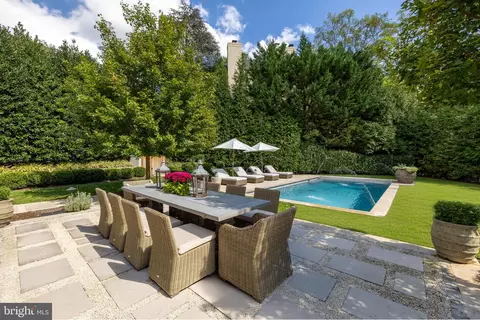 Exterior - 4849 Kemble Pl NW, Washington, DC 20007 photo 8 of 13
