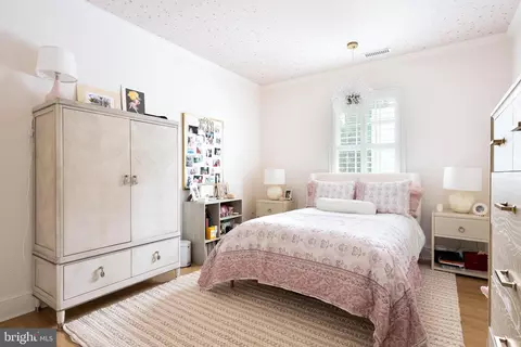 Bedroom - 4849 Kemble Pl NW, Washington, DC 20007 photo 2 of 4