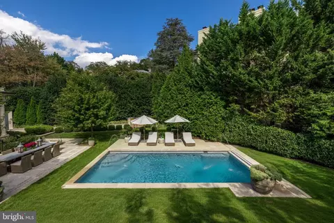 Exterior - 4849 Kemble Pl NW, Washington, DC 20007 photo 6 of 13