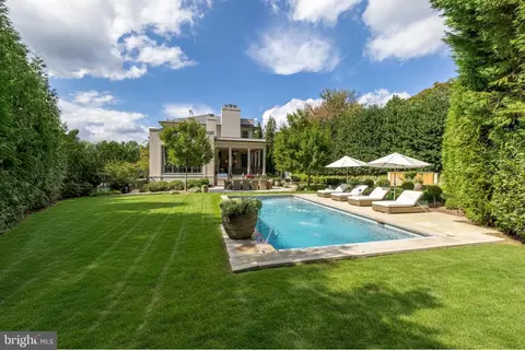 Exterior - 4849 Kemble Pl NW, Washington, DC 20007 photo 4 of 13