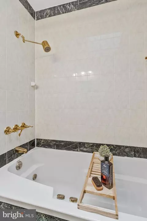 Bath - 506 7th St NE, Washington, DC 20002 photo 3 of 4