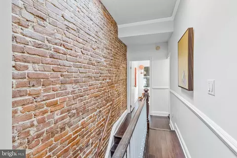 Entry Way - 506 7th St NE, Washington, DC 20002 photo 6 of 8
