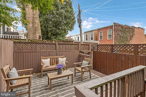 Exterior - 506 7th St NE, Washington, DC 20002 photo 4 of 6