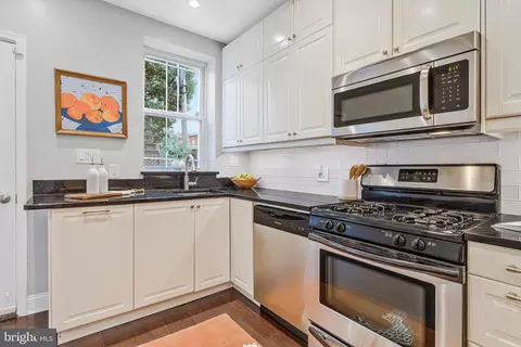 Kitchen - 506 7th St NE, Washington, DC 20002 photo 3 of 4
