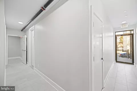 824 18th St NE #202, Washington, DC 20002 photo 3