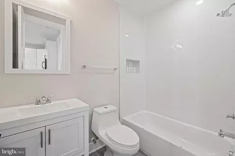 824 18th St NE #202, Washington, DC 20002 photo 7