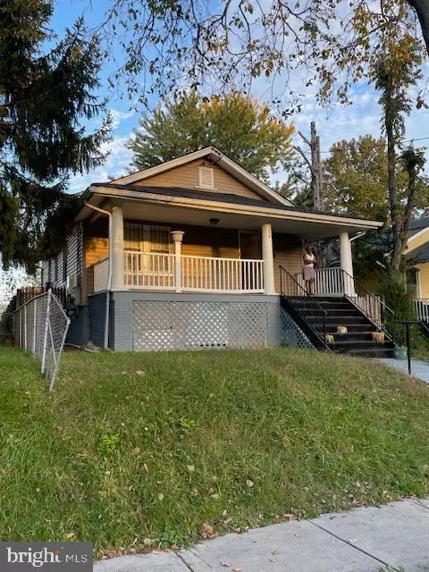 66 53rd Pl SE, Washington, DC 20019