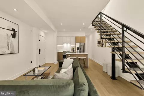 4017 Davis Pl NW #8, Washington, DC 20007 photo 3