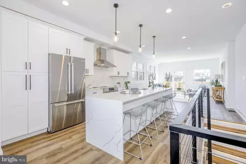 424 Taylor St NW #2, Washington, DC 20011