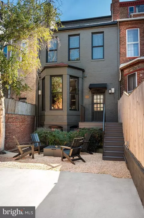 905 M St NW, Washington, DC 20001 photo 3