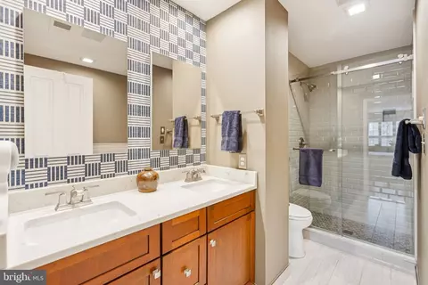 Bath - 2114 12th St NW, Washington, DC 20009 photo 2 of 4