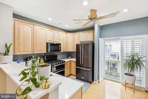 Kitchen - 2114 12th St NW, Washington, DC 20009 photo 3 of 4