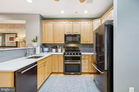 Kitchen - 2114 12th St NW, Washington, DC 20009 photo 4 of 4