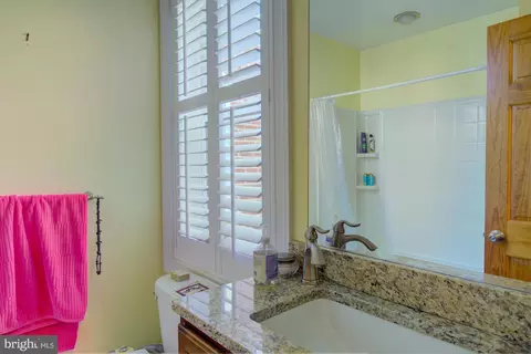 333 16th St SE, Washington, DC 20003 photo 29