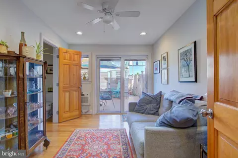 333 16th St SE, Washington, DC 20003 photo 11
