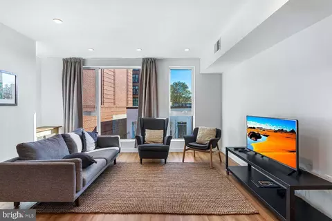 2465 18th St NW #4, Washington, DC 20009 photo 4