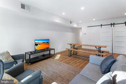 2465 18th St NW #4, Washington, DC 20009 photo 6