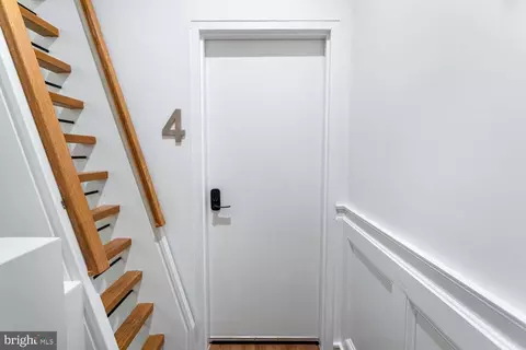 2465 18th St NW #4, Washington, DC 20009 photo 2