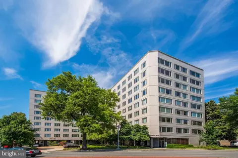 2475 Virginia Ave NW #721, Washington, DC 20037