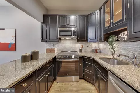 2001 19th St NW #3, Washington, DC 20009 photo 9