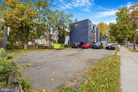 Exterior - 4001 1st St SE, Washington, DC 20032 photo 1 of 2