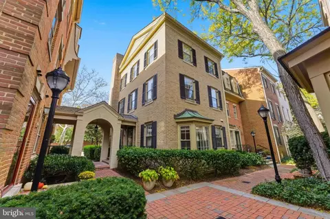 4354 Westover Pl NW, Washington, DC 20016