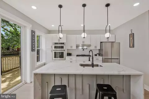 Kitchen - 1713 4th St NW, Washington, DC 20001 photo 4 of 6