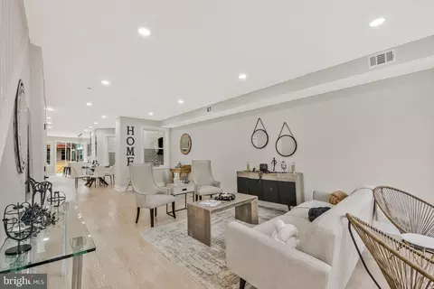 Entry Way - 1713 4th St NW, Washington, DC 20001 photo 2 of 4
