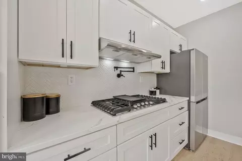 Kitchen - 1713 4th St NW, Washington, DC 20001 photo 6 of 6