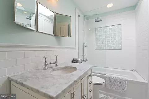 Bath - 520 4th St SE, Washington, DC 20003 photo 1 of 2