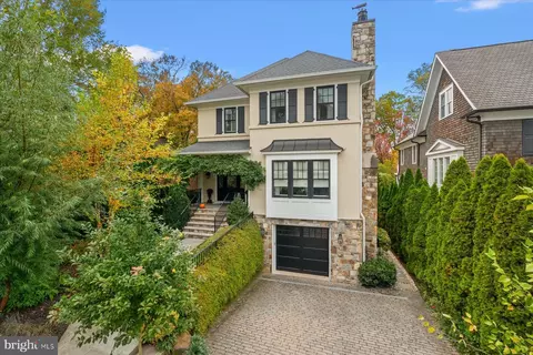 2334 King Pl NW, Washington, DC 20007