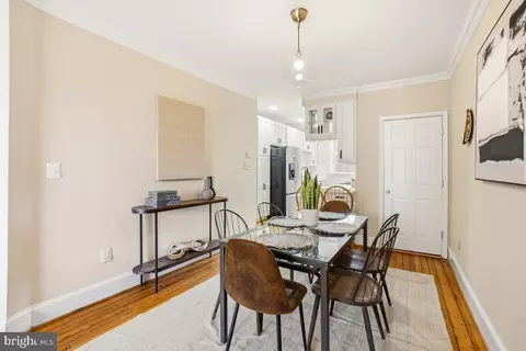 Dining - 323 12 D St SE, Washington, DC 20003 photo 2 of 3