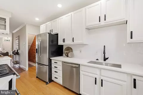 Entry Way - 323 12 D St SE, Washington, DC 20003 photo 1 of 7