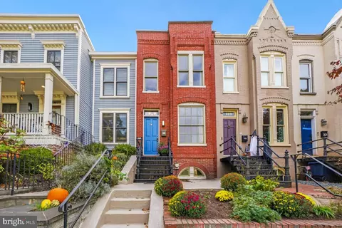 323 12 D St SE, Washington, DC 20003