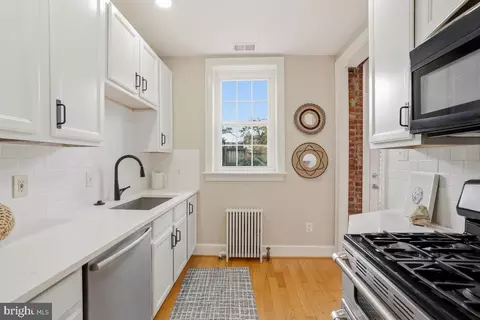 Kitchen - 323 12 D St SE, Washington, DC 20003 photo 3 of 5